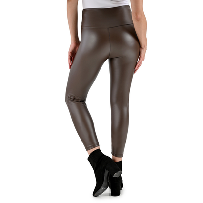 Leggings afelpados de vinipiel en Café